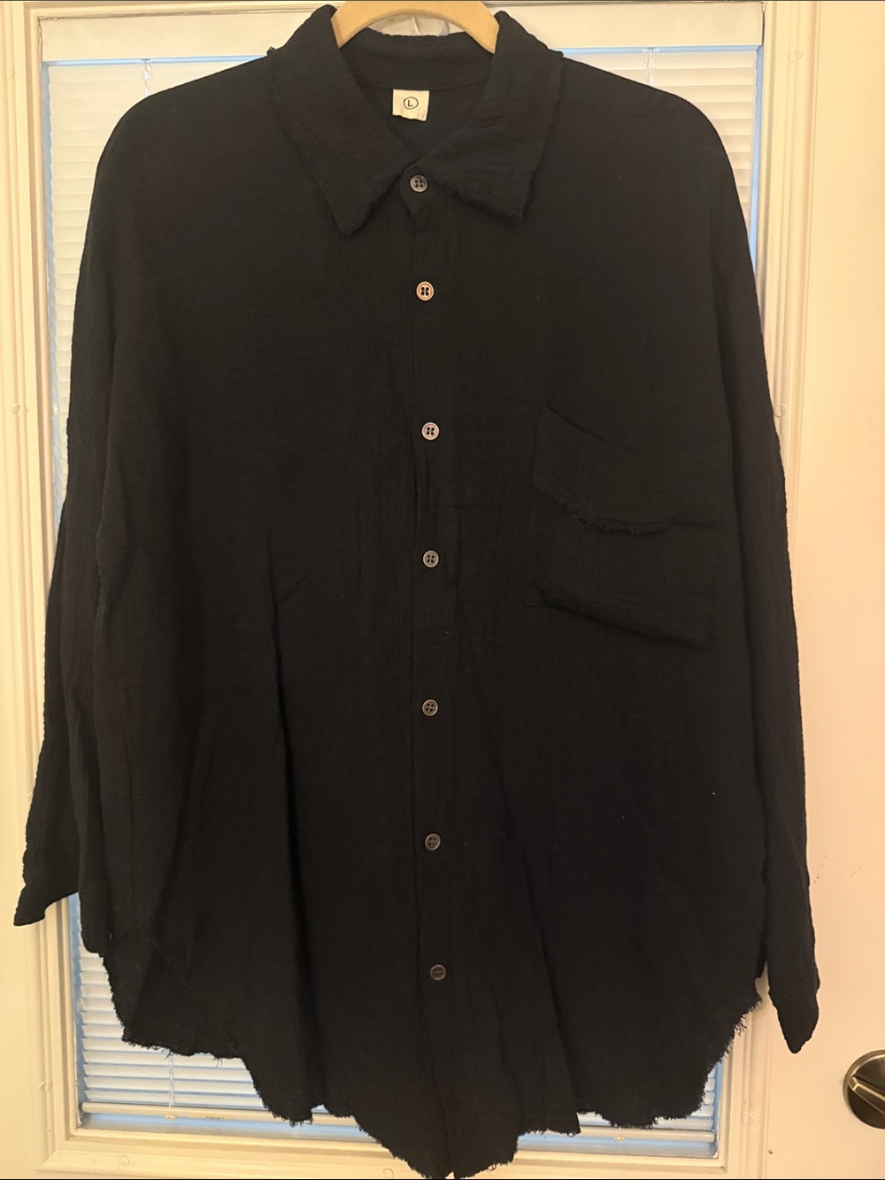 Source Unknown Textured Black Women's Button-Up Blouse